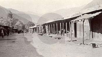 Chitral's bazar in 1918, Source unknown